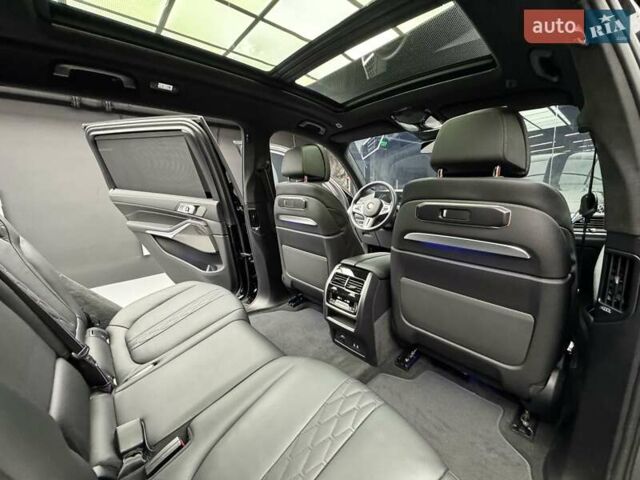 Черный БМВ X7, объемом двигателя 4.4 л и пробегом 61 тыс. км за 137700 $, фото 45 на Automoto.ua