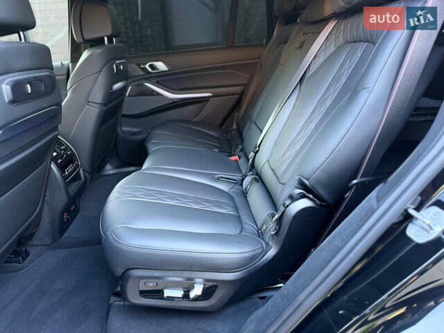 Чорний БМВ X7, об'ємом двигуна 2.99 л та пробігом 9 тис. км за 139999 $, фото 26 на Automoto.ua