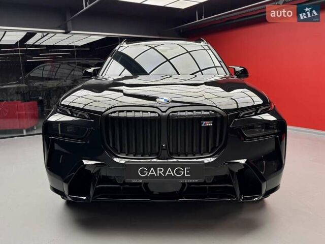 Черный БМВ X7, объемом двигателя 4.4 л и пробегом 61 тыс. км за 137700 $, фото 2 на Automoto.ua
