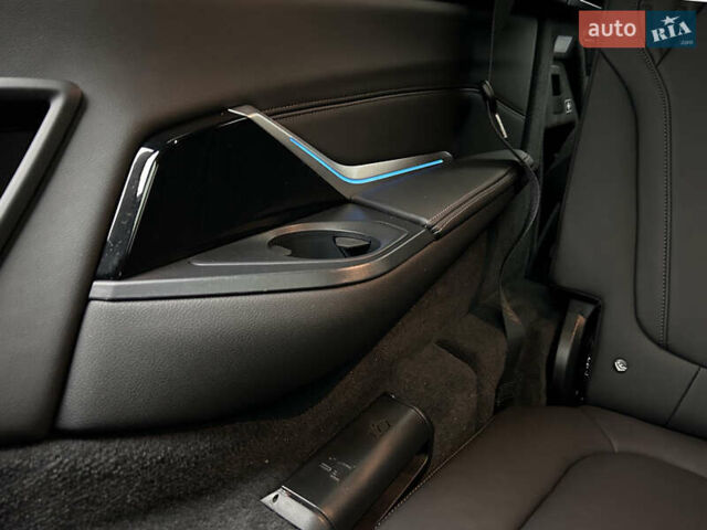 Черный БМВ X7, объемом двигателя 4.39 л и пробегом 15 тыс. км за 125000 $, фото 58 на Automoto.ua