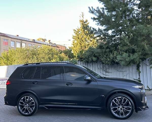 Черный БМВ X7, объемом двигателя 4.39 л и пробегом 11 тыс. км за 170000 $, фото 7 на Automoto.ua
