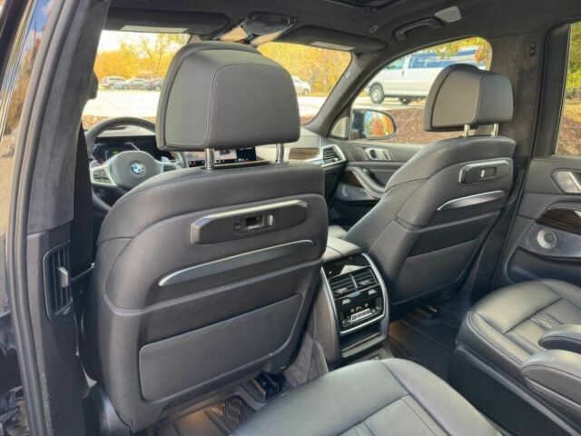 Чорний БМВ X7, об'ємом двигуна 4.4 л та пробігом 11 тис. км за 55000 $, фото 15 на Automoto.ua