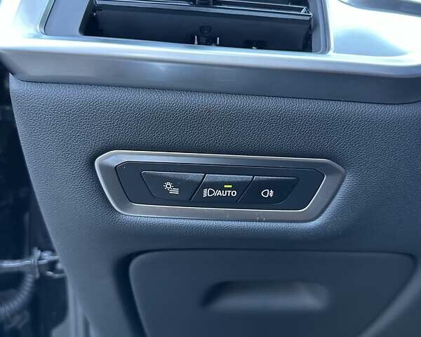 Черный БМВ X7, объемом двигателя 4.39 л и пробегом 11 тыс. км за 170000 $, фото 27 на Automoto.ua