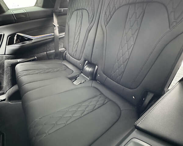 Черный БМВ X7, объемом двигателя 2.99 л и пробегом 14 тыс. км за 148999 $, фото 85 на Automoto.ua