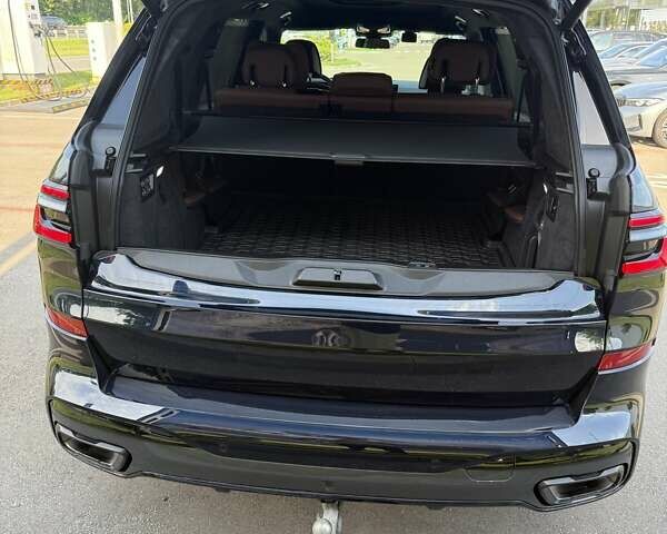 Черный БМВ X7, объемом двигателя 3 л и пробегом 28 тыс. км за 160500 $, фото 28 на Automoto.ua