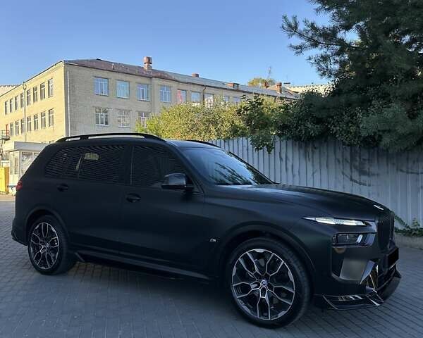 Черный БМВ X7, объемом двигателя 4.39 л и пробегом 11 тыс. км за 170000 $, фото 2 на Automoto.ua