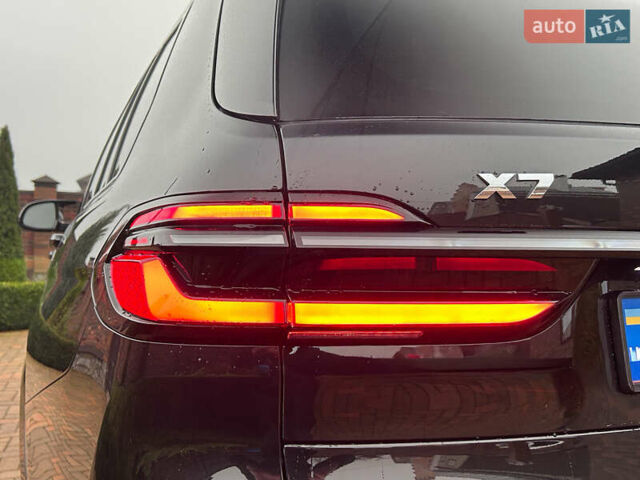 Черный БМВ X7, объемом двигателя 4.39 л и пробегом 15 тыс. км за 125000 $, фото 22 на Automoto.ua