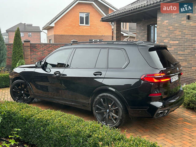 Черный БМВ X7, объемом двигателя 4.39 л и пробегом 15 тыс. км за 125000 $, фото 12 на Automoto.ua