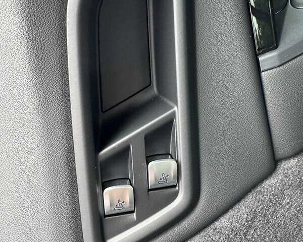 Черный БМВ X7, объемом двигателя 2.99 л и пробегом 14 тыс. км за 148999 $, фото 99 на Automoto.ua