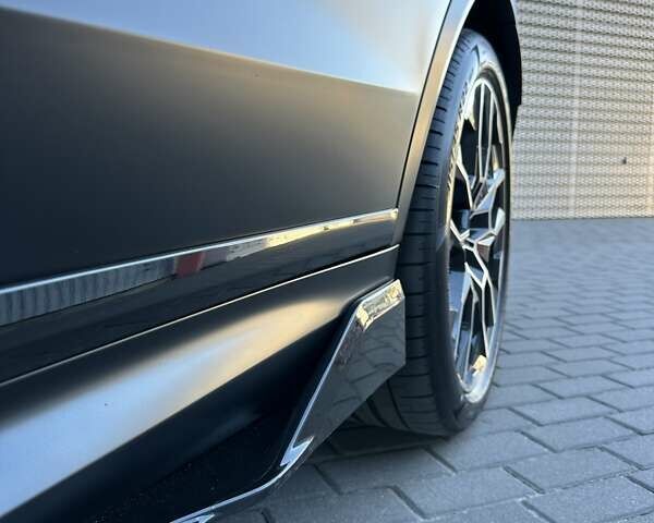 Черный БМВ X7, объемом двигателя 4.39 л и пробегом 11 тыс. км за 170000 $, фото 17 на Automoto.ua