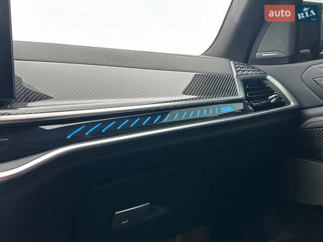 Черный БМВ X7, объемом двигателя 4.39 л и пробегом 15 тыс. км за 125000 $, фото 37 на Automoto.ua