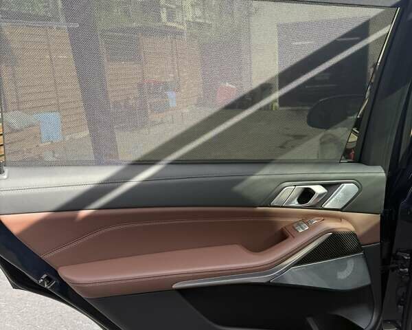 Черный БМВ X7, объемом двигателя 3 л и пробегом 28 тыс. км за 160500 $, фото 58 на Automoto.ua