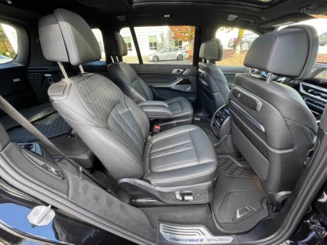 Чорний БМВ X7, об'ємом двигуна 4.4 л та пробігом 11 тис. км за 55000 $, фото 14 на Automoto.ua