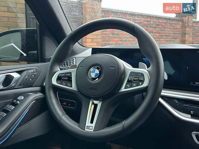 Черный БМВ X7, объемом двигателя 4.39 л и пробегом 15 тыс. км за 125000 $, фото 33 на Automoto.ua