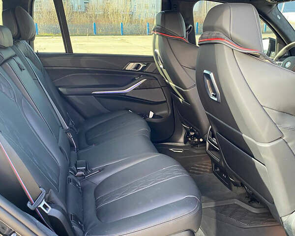 Черный БМВ X7, объемом двигателя 2.99 л и пробегом 14 тыс. км за 142500 $, фото 9 на Automoto.ua