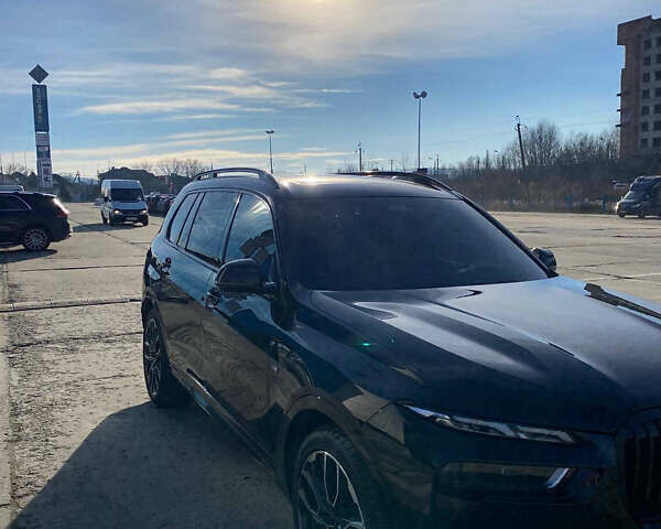 Черный БМВ X7, объемом двигателя 2.99 л и пробегом 14 тыс. км за 142500 $, фото 1 на Automoto.ua