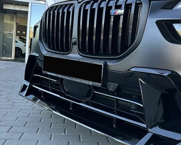 Черный БМВ X7, объемом двигателя 4.39 л и пробегом 11 тыс. км за 170000 $, фото 16 на Automoto.ua