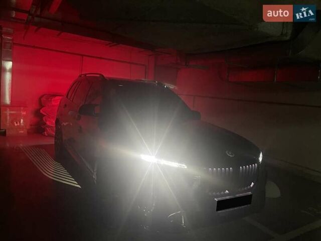 Черный БМВ X7, объемом двигателя 3 л и пробегом 28 тыс. км за 160500 $, фото 25 на Automoto.ua