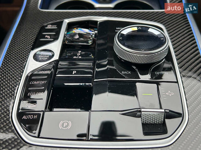 Черный БМВ X7, объемом двигателя 4.39 л и пробегом 15 тыс. км за 125000 $, фото 35 на Automoto.ua