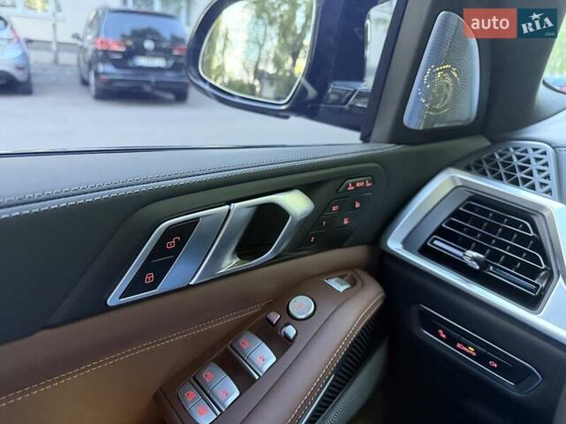Черный БМВ X7, объемом двигателя 3 л и пробегом 28 тыс. км за 160500 $, фото 44 на Automoto.ua