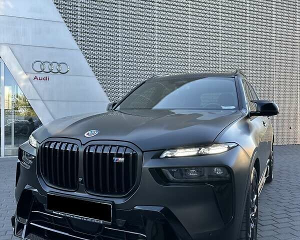 Черный БМВ X7, объемом двигателя 4.39 л и пробегом 11 тыс. км за 170000 $, фото 1 на Automoto.ua