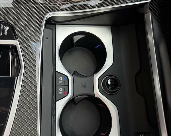 Черный БМВ X7, объемом двигателя 3 л и пробегом 28 тыс. км за 160500 $, фото 48 на Automoto.ua