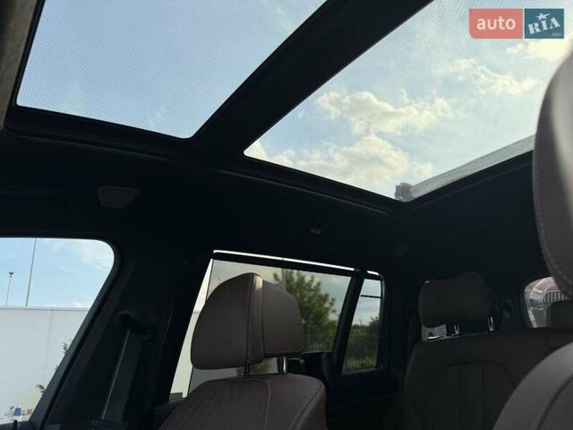 Черный БМВ X7, объемом двигателя 3 л и пробегом 28 тыс. км за 160500 $, фото 31 на Automoto.ua