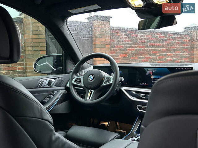 Черный БМВ X7, объемом двигателя 4.39 л и пробегом 15 тыс. км за 125000 $, фото 32 на Automoto.ua