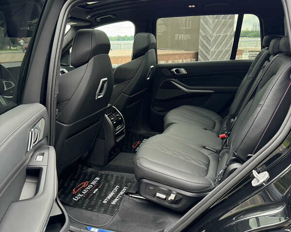 Черный БМВ X7, объемом двигателя 2.99 л и пробегом 14 тыс. км за 148999 $, фото 38 на Automoto.ua