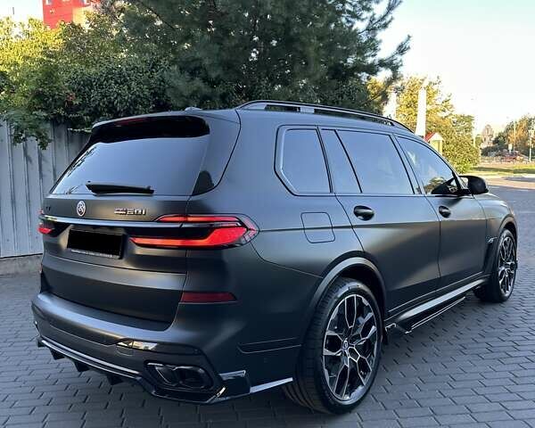 Черный БМВ X7, объемом двигателя 4.39 л и пробегом 11 тыс. км за 170000 $, фото 6 на Automoto.ua