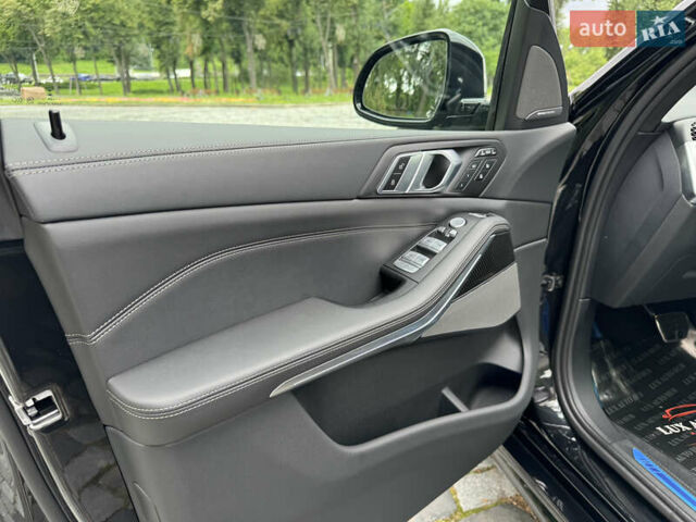 Черный БМВ X7, объемом двигателя 2.99 л и пробегом 14 тыс. км за 148999 $, фото 140 на Automoto.ua