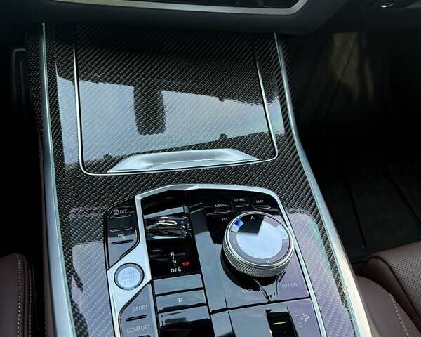 Черный БМВ X7, объемом двигателя 3 л и пробегом 28 тыс. км за 160500 $, фото 38 на Automoto.ua