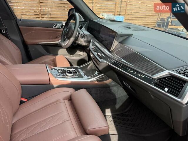 Черный БМВ X7, объемом двигателя 3 л и пробегом 28 тыс. км за 160500 $, фото 50 на Automoto.ua