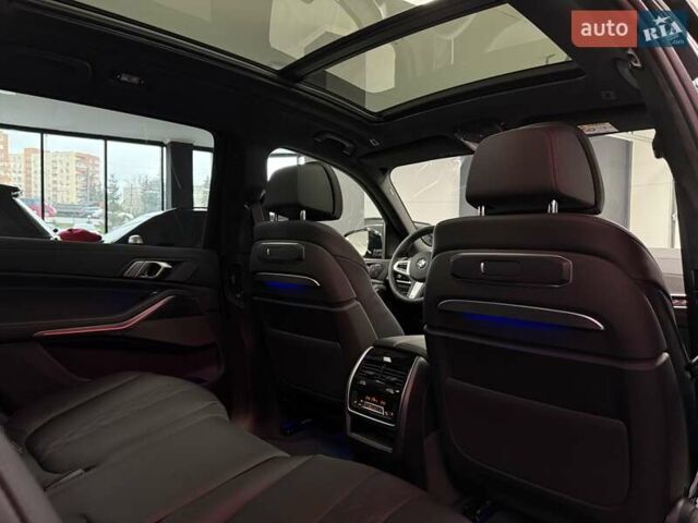 Черный БМВ X7, объемом двигателя 3 л и пробегом 3 тыс. км за 152500 $, фото 60 на Automoto.ua