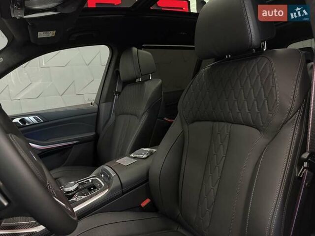 Черный БМВ X7, объемом двигателя 4.39 л и пробегом 9 тыс. км за 178500 $, фото 53 на Automoto.ua