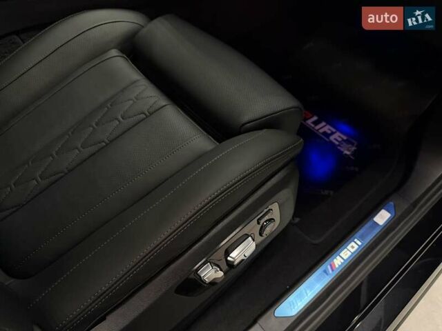 Черный БМВ X7, объемом двигателя 4.39 л и пробегом 9 тыс. км за 178500 $, фото 70 на Automoto.ua
