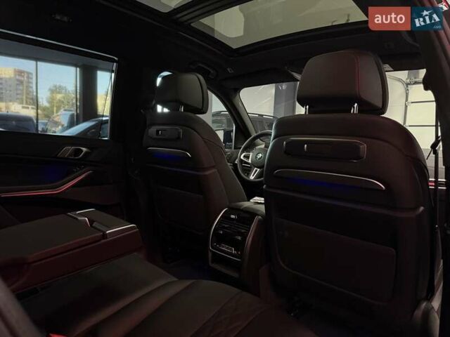 Черный БМВ X7, объемом двигателя 4.39 л и пробегом 9 тыс. км за 178500 $, фото 66 на Automoto.ua