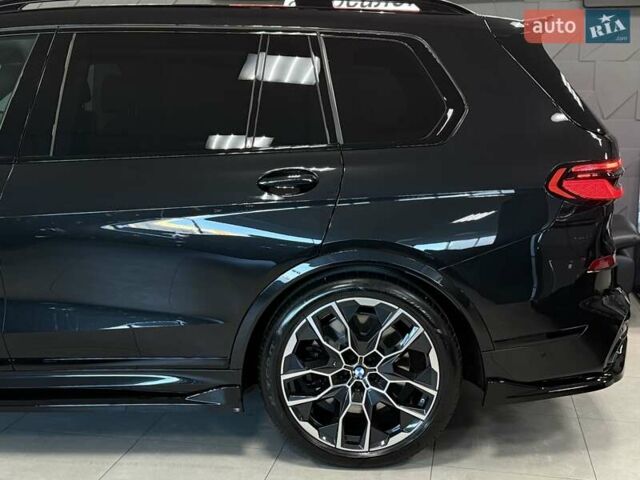 Черный БМВ X7, объемом двигателя 4.39 л и пробегом 9 тыс. км за 178500 $, фото 30 на Automoto.ua