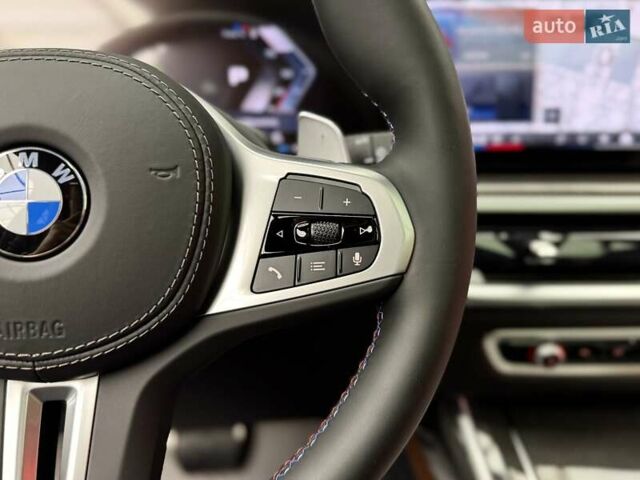 Черный БМВ X7, объемом двигателя 4.4 л и пробегом 1 тыс. км за 185900 $, фото 40 на Automoto.ua