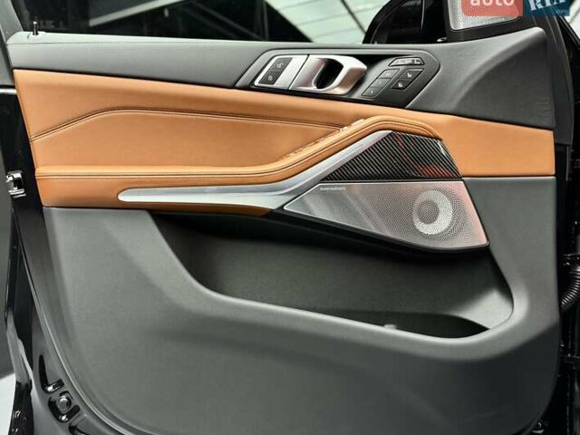 Черный БМВ X7, объемом двигателя 4.4 л и пробегом 1 тыс. км за 185900 $, фото 32 на Automoto.ua