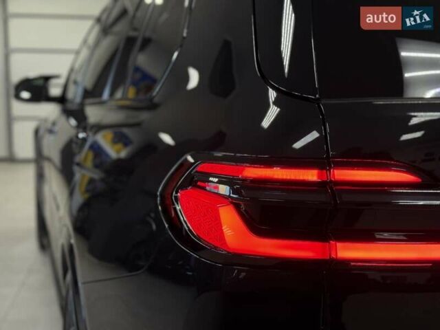 Черный БМВ X7, объемом двигателя 4.39 л и пробегом 9 тыс. км за 178500 $, фото 37 на Automoto.ua