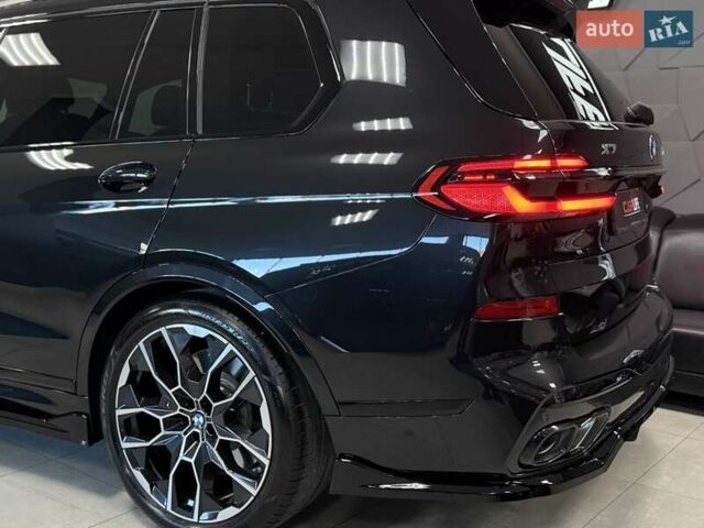 Черный БМВ X7, объемом двигателя 4.39 л и пробегом 9 тыс. км за 178500 $, фото 32 на Automoto.ua