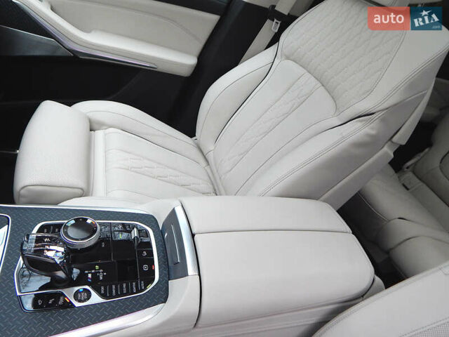 Фиолетовый БМВ X7, объемом двигателя 2.99 л и пробегом 37 тыс. км за 99990 $, фото 13 на Automoto.ua