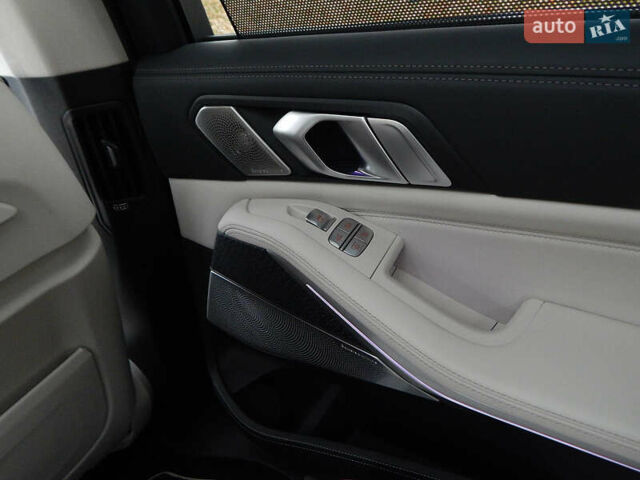 Фиолетовый БМВ X7, объемом двигателя 2.99 л и пробегом 37 тыс. км за 99990 $, фото 23 на Automoto.ua