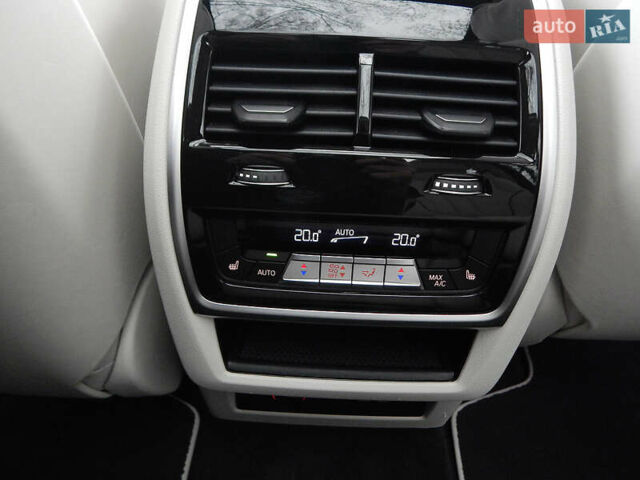 Фиолетовый БМВ X7, объемом двигателя 2.99 л и пробегом 37 тыс. км за 99990 $, фото 21 на Automoto.ua