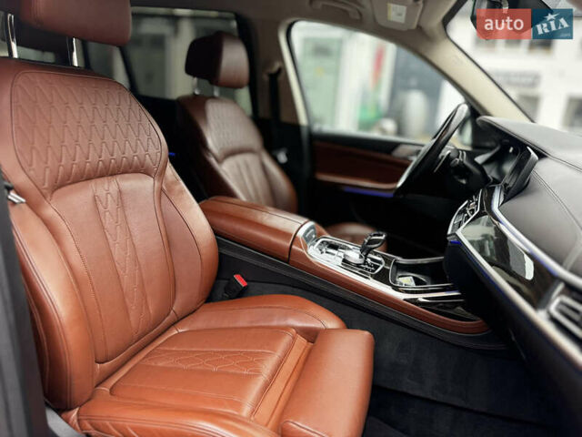 Коричневий БМВ X7, об'ємом двигуна 4.39 л та пробігом 152 тис. км за 59999 $, фото 31 на Automoto.ua
