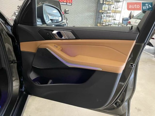 Коричневий БМВ X7, об'ємом двигуна 2.99 л та пробігом 102 тис. км за 69700 $, фото 50 на Automoto.ua