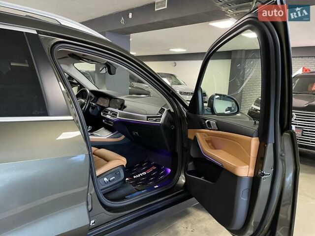 Коричневий БМВ X7, об'ємом двигуна 2.99 л та пробігом 102 тис. км за 69700 $, фото 49 на Automoto.ua