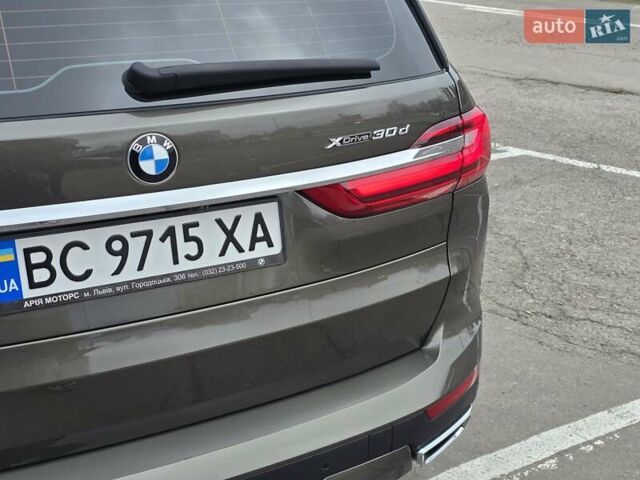 Коричневый БМВ X7, объемом двигателя 2.99 л и пробегом 102 тыс. км за 66700 $, фото 6 на Automoto.ua