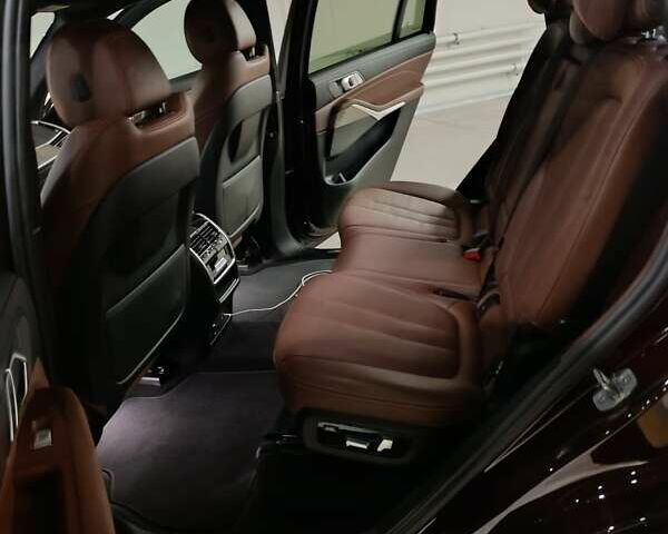 Красный БМВ X7, объемом двигателя 2.99 л и пробегом 50 тыс. км за 93500 $, фото 53 на Automoto.ua